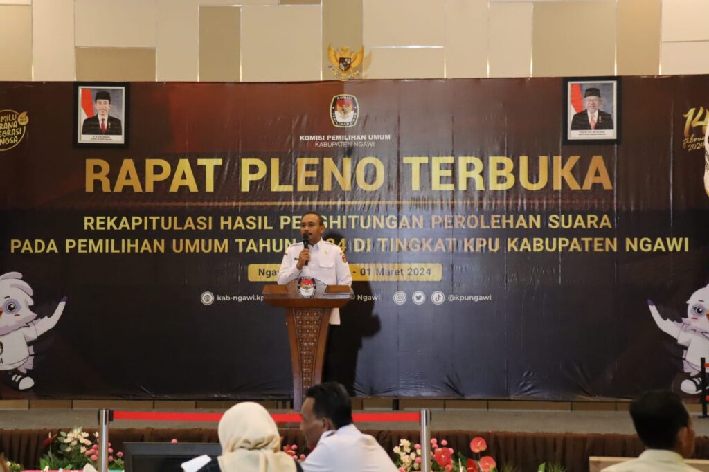 Rapat Pleno Terbuka Rekapitulasi Hasil Penghitungan Suara pada Pemilu Tahun 2024 di Tingkat KPU Kabupaten Ngawi