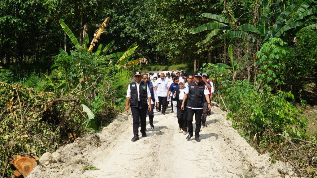 Tasyakuran Pembangunan Jalan di Kecamatan Bringin