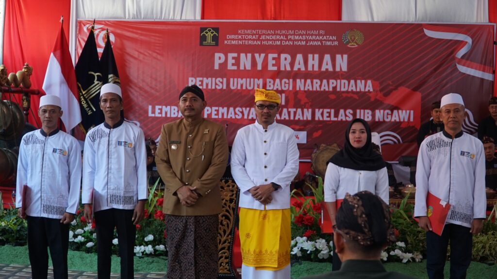 Pemberian Remisi Kepada Warga Binaan Lapas Ngawi Dalam Rangka HUT RI Ke79