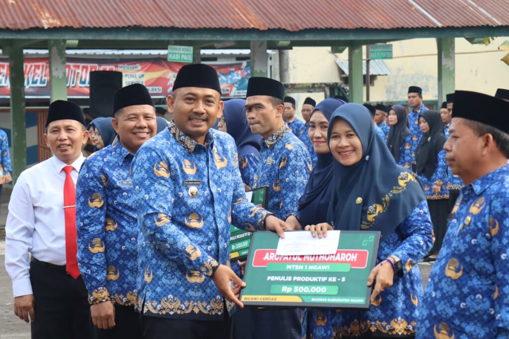 Peringatan Hari Guru Nasional 2024