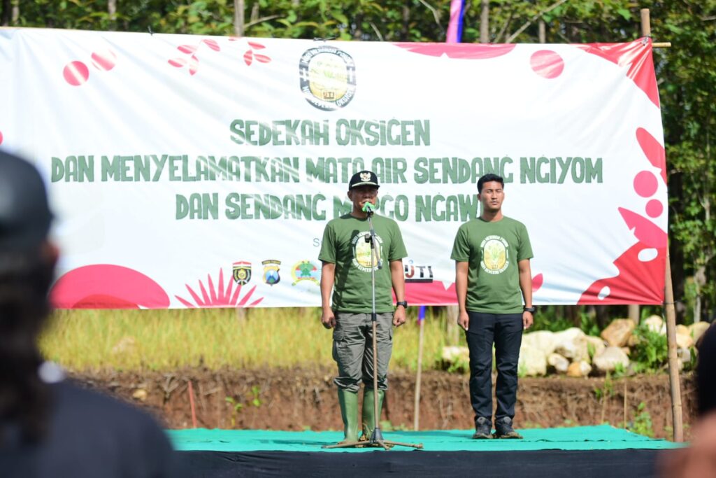 Sedekah Oksigen yang diinisiasi oleh Ikatan Jurnalis Televisi Indonesia (IJTI) Korda Mataraman