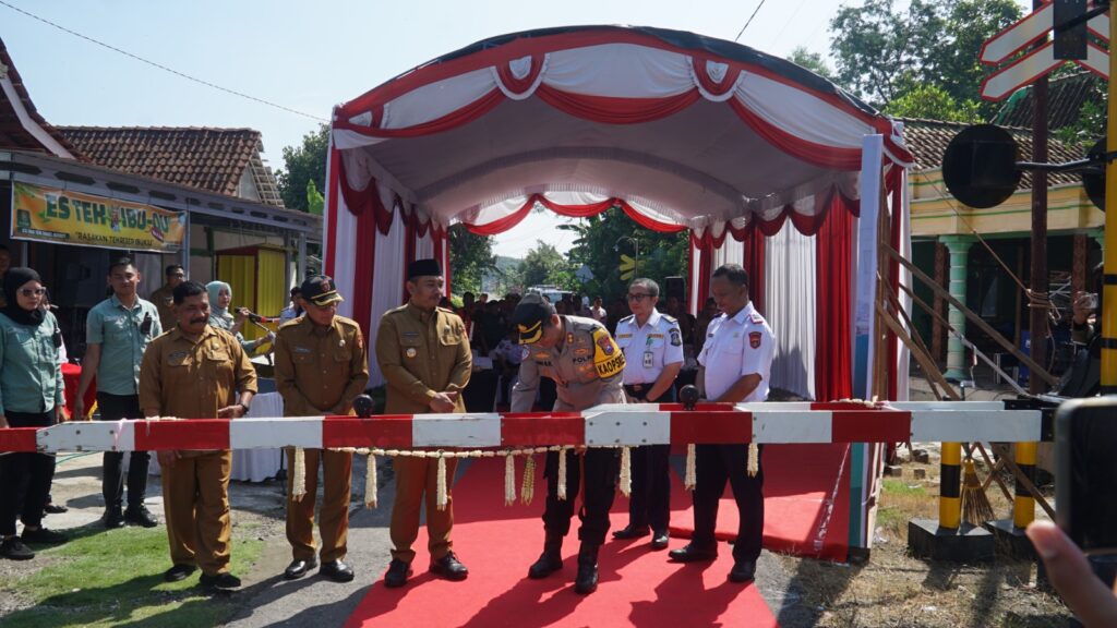 PERESMIAN 5 PALANG PINTU KERETA API DI KABUPATEN NGAWI