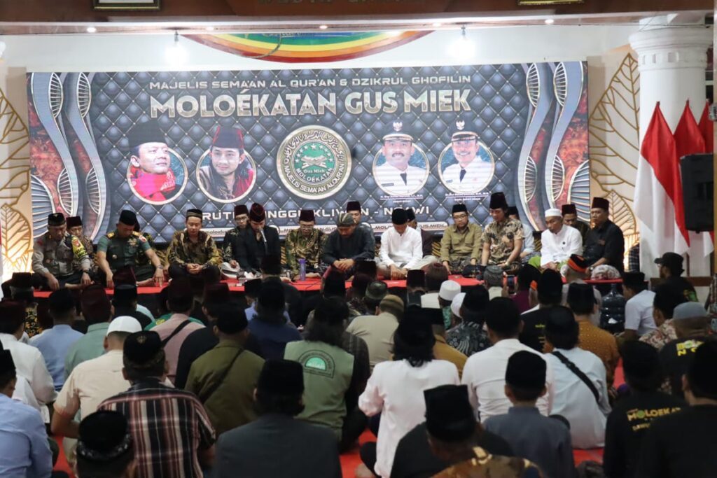 Majelis Sema’an Al Qur’an dan Dzikrul Ghofilin Molekatan Gus Miek